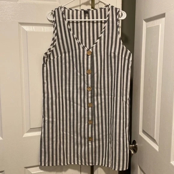 Shein Dress/Beach Cover up - Picture 1 of 4